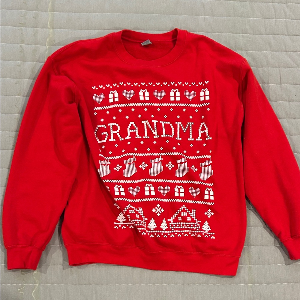 Gildan Red Heavy Blend Sweatshirt